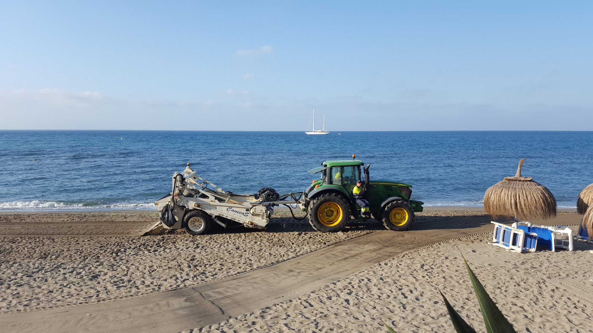 Keeping Marbella’s beaches clean